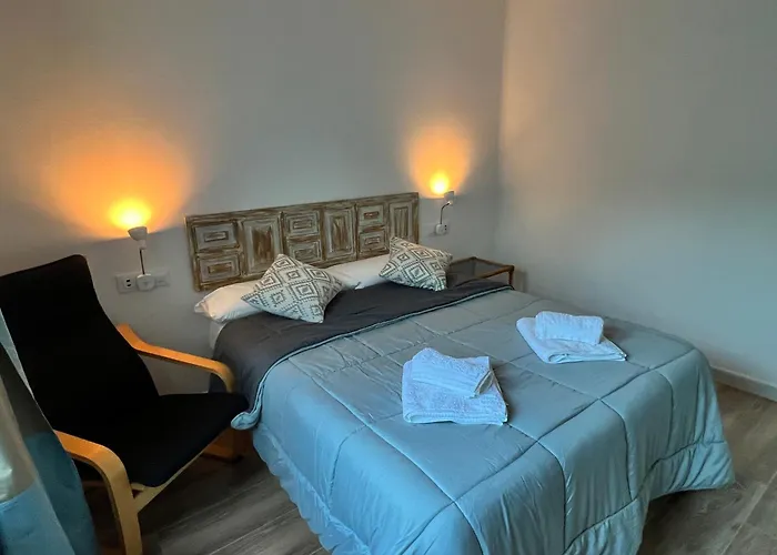 Casas De Valtravieso El Jardin